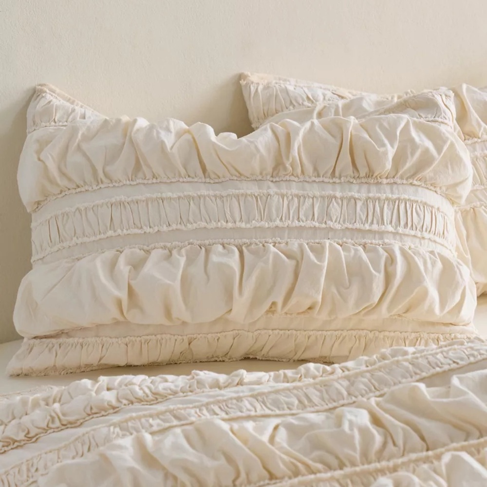 NEW Urban Outfitters Hilo Cinch Ruffle Sham Set